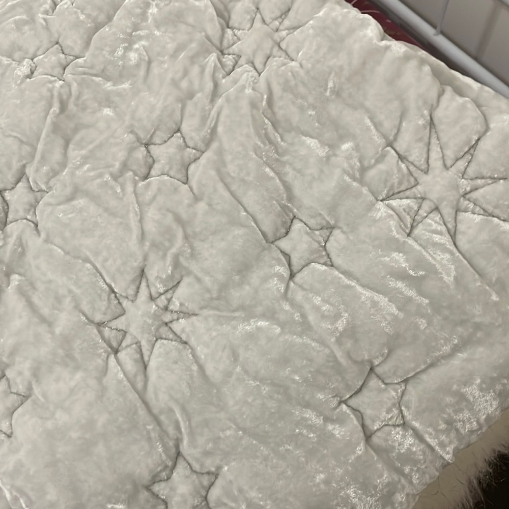 Pottery Barn Teen Quilt